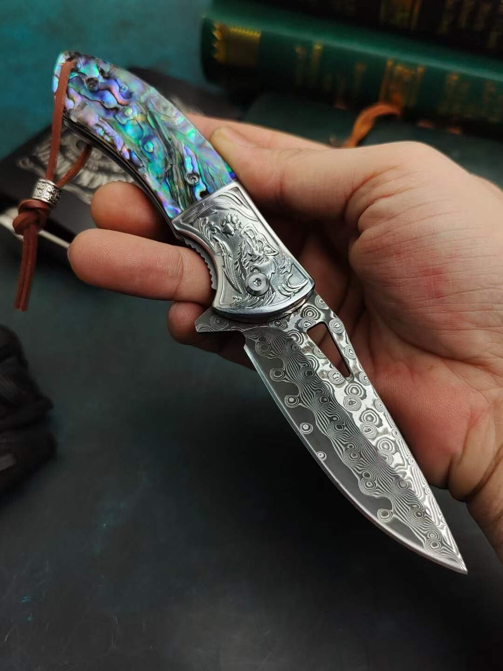 8'' New Fast Opening Shell Handle VG10 Damascus Blade Pocket Folding Knife VTF45