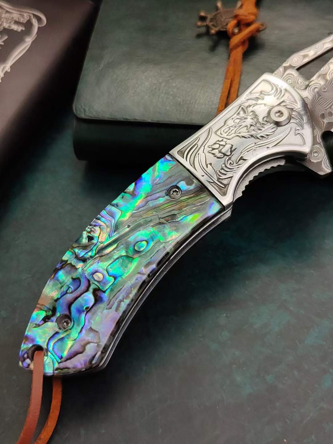 8'' New Fast Opening Shell Handle VG10 Damascus Blade Pocket Folding Knife VTF45