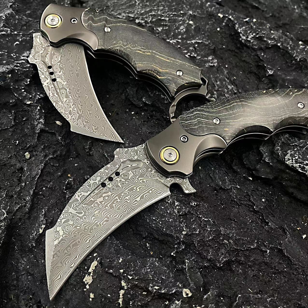New VG10 Damascus Blade Wood Handle Collection Outdoor Folding Knife C02