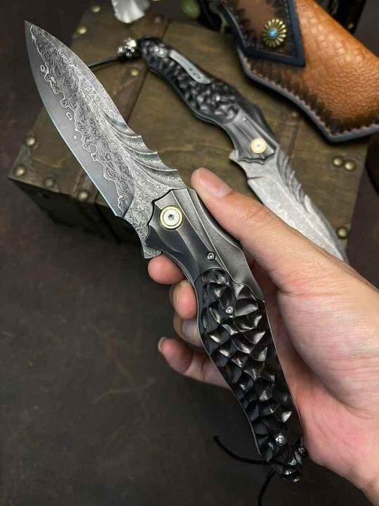 8''New FoldingKnife VG10 Damascus Blade Ebony Handle Outdoor Knife VTF116
