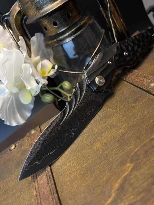 8''New FoldingKnife VG10 Damascus Blade Ebony Handle Outdoor Knife VTF116